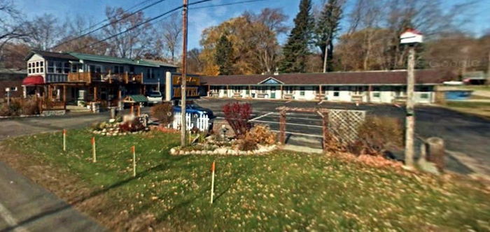 Travelers Motel (Sportsmen Motel)